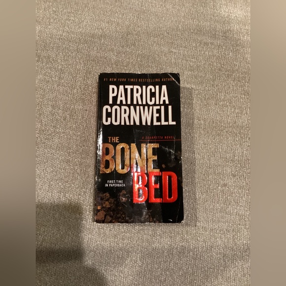 The Bone Bed by Patricia Cornwell - Picture 1 of 3
